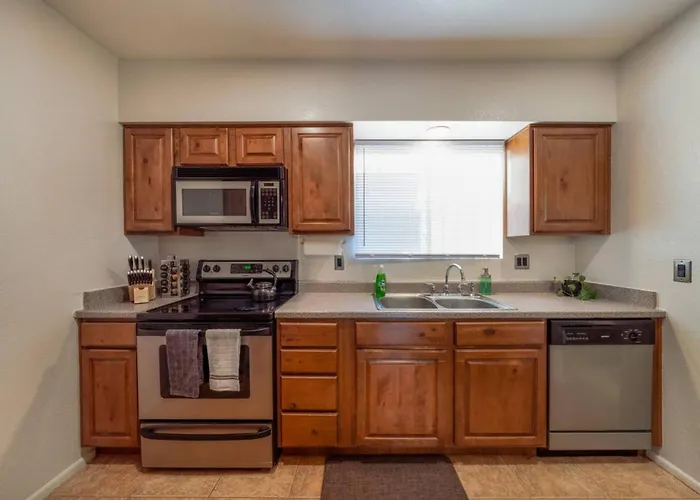 Pool, 2 Bedroom 2 Ba, Patio, Near Jw Marriott Holiday home Tucson