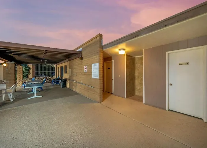 Holiday home Pool, 2 Bedroom 2 Ba, Patio, Near Jw Marriott *